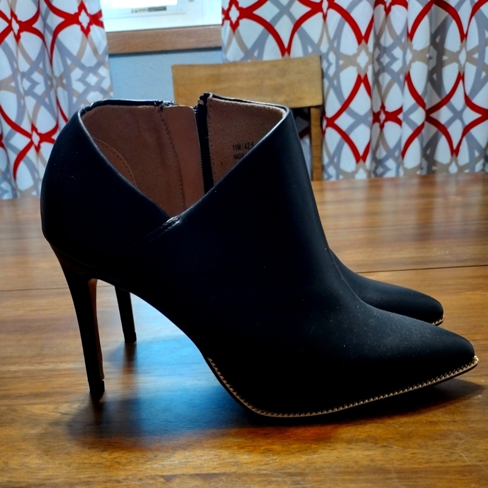Black sexy ankle boots s1 11